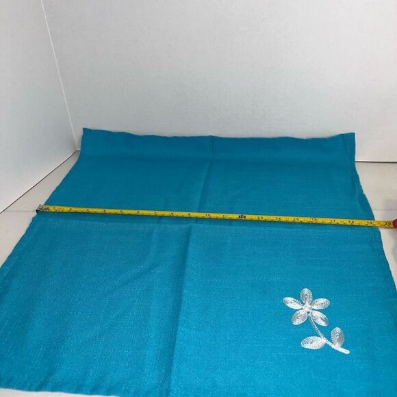 Linen Embroidered Placemats And Napkins 4 Sets Blue W/ White Floral Entertaining - Picture 5 of 6